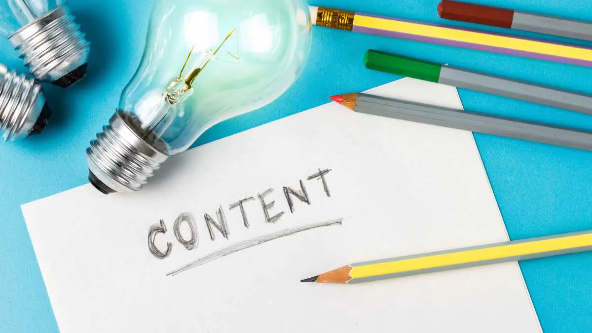 Nghề viết content l&agrave; g&igrave;? Lộ tr&igrave;nh ph&aacute;t triển sự nghiệp cho người viết content